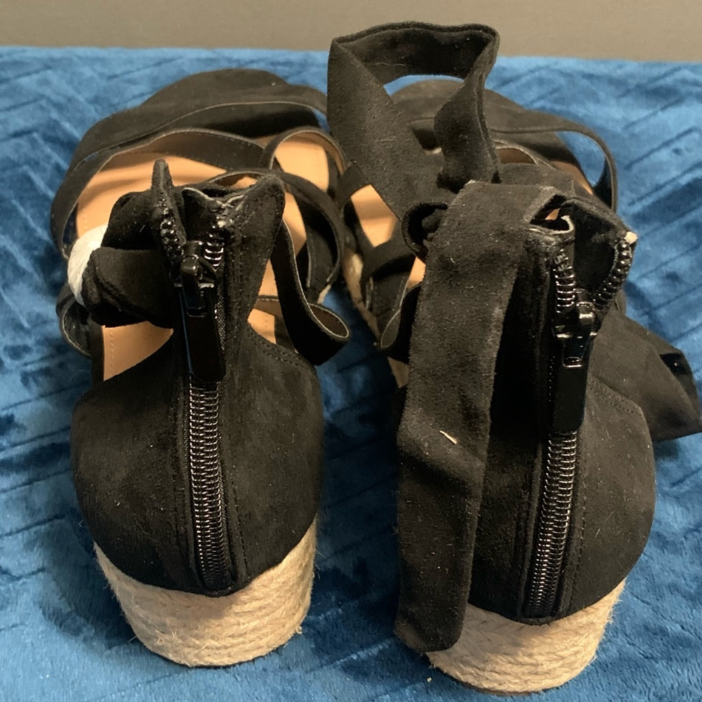 Women's Torrid Black Gladiator Espadrille Wedge Sandals Size 11 WW - Picture 6 of 6